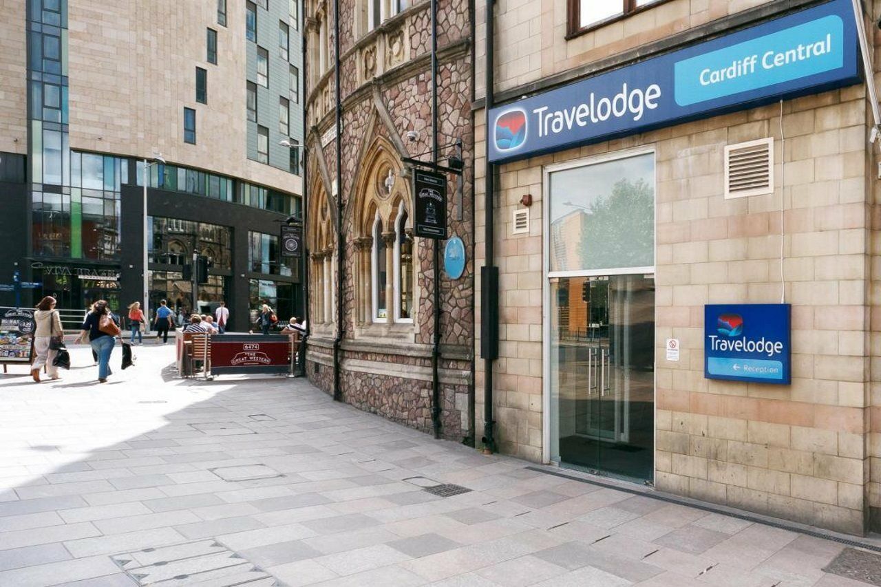 Travelodge Cardiff Central Exterior foto